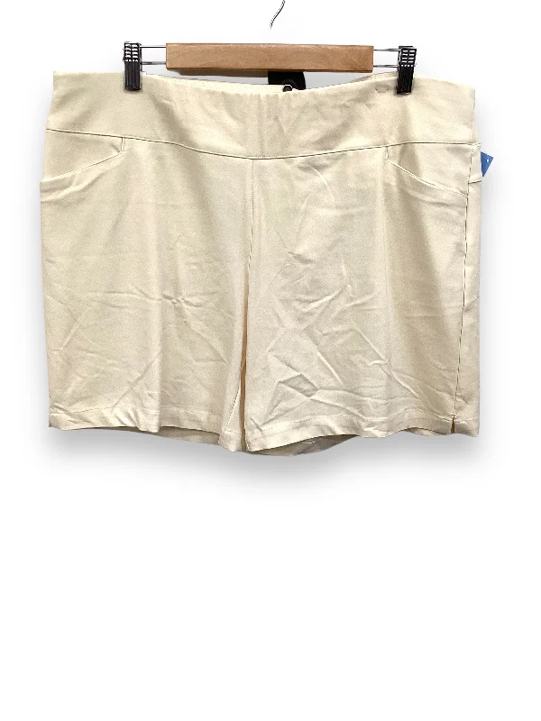 Cream Shorts Lady Hagen, Size Xxl