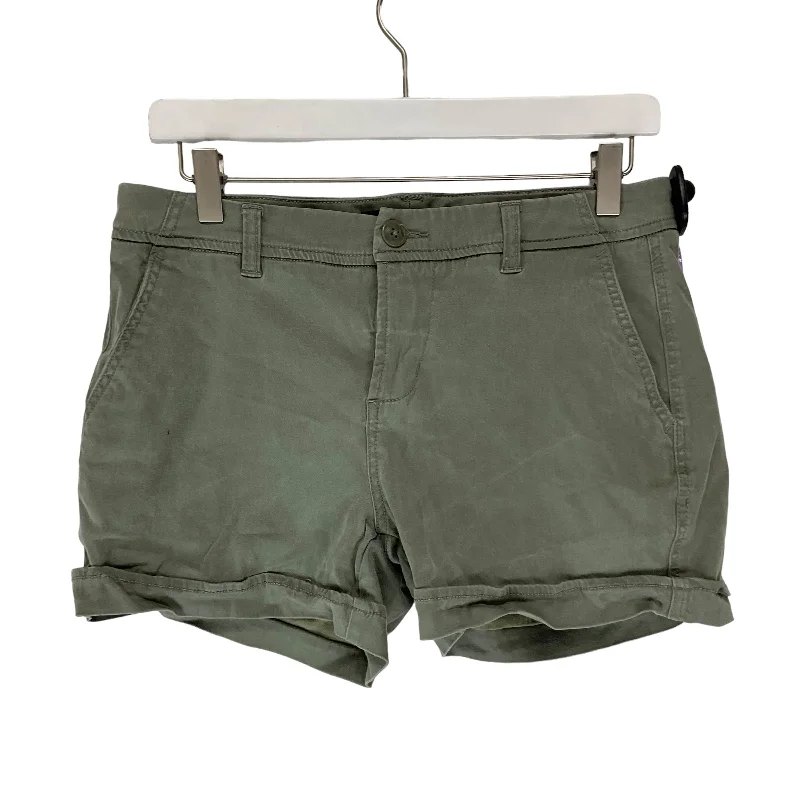 Green Shorts Liverpool, Size 6